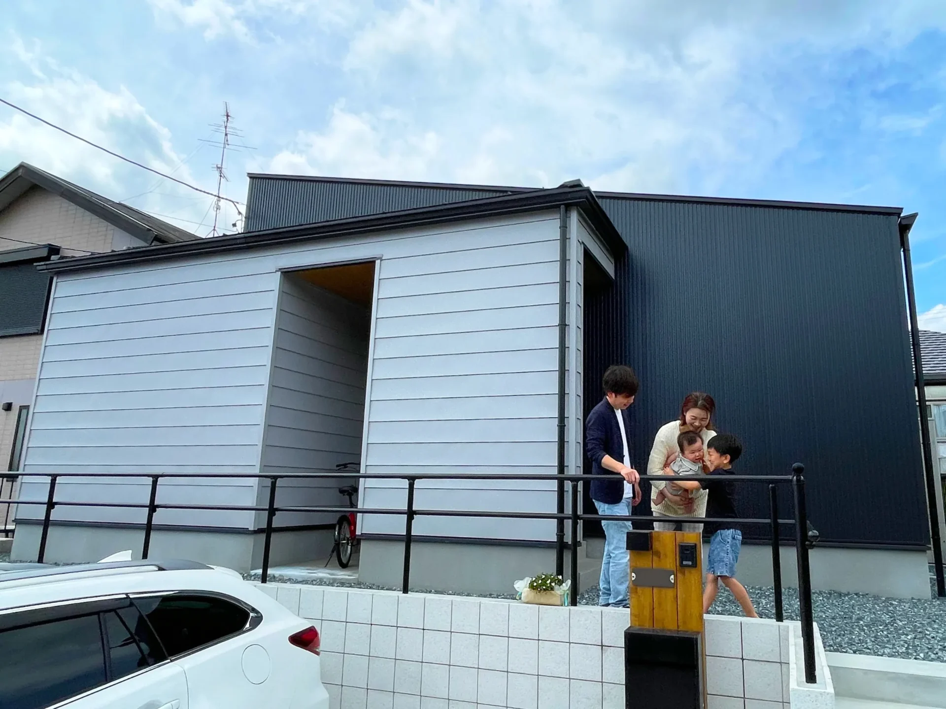 暮らしに重点を置いたナチュラルモダンな平屋